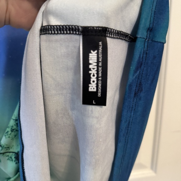 Blackmilk Aurora Sky Tee Dress L - Picture 3 of 3